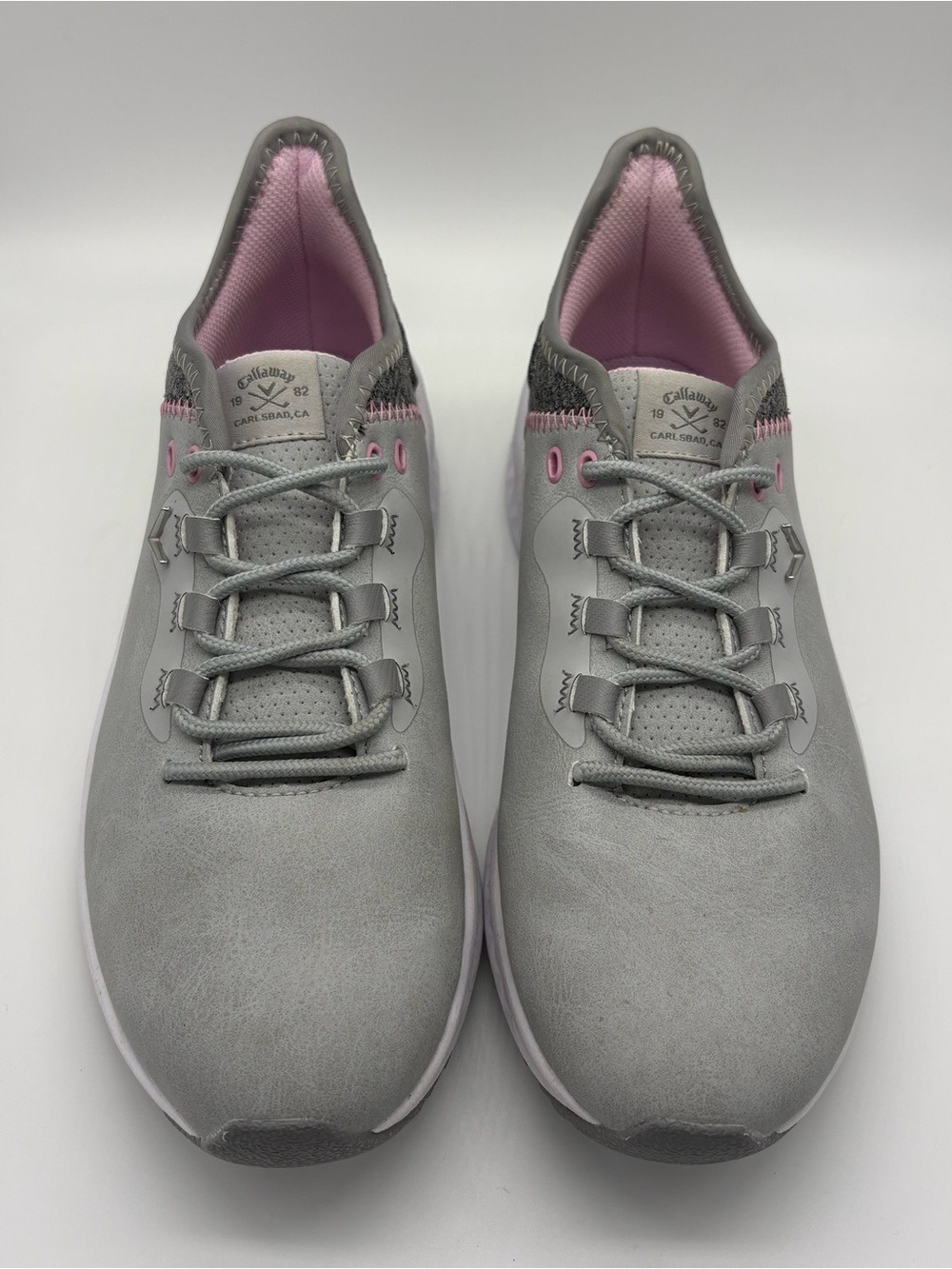 Callaway Women’s Gray Golf Sneakers with Pink Lining Size 7.5